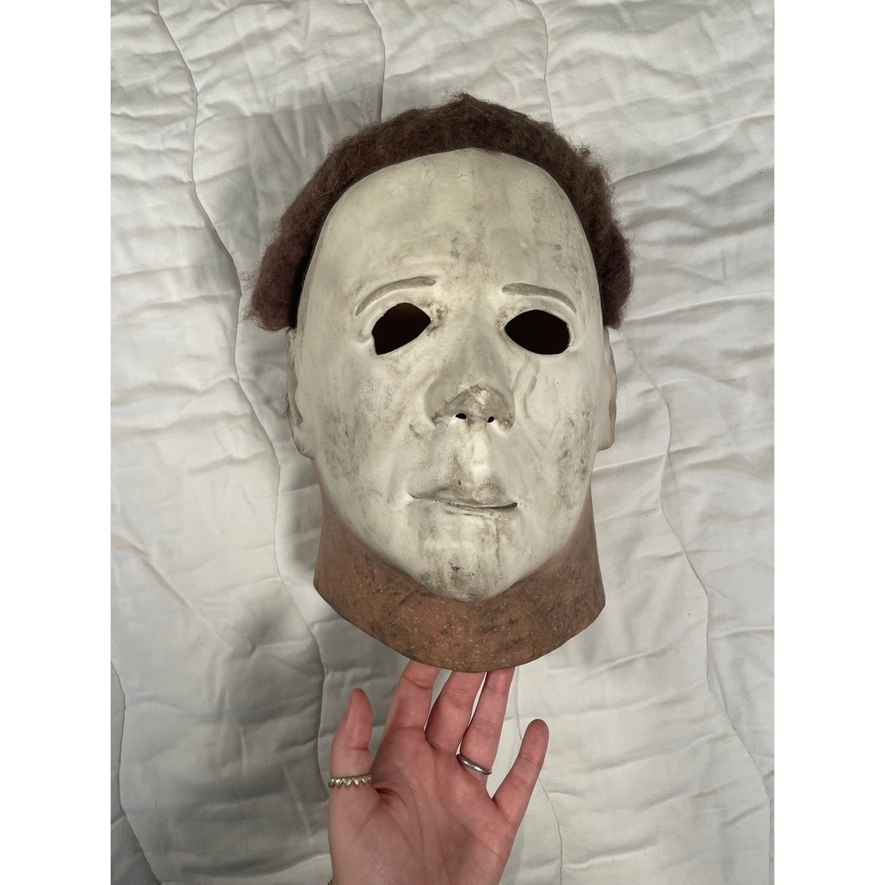 TOTS Trick or Treat Studios Michael Myers Halloween II 1978 Latex Mask